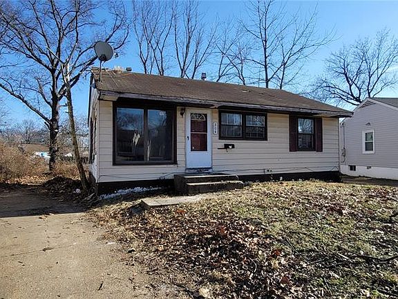 4th image of 304 Lanark Rd