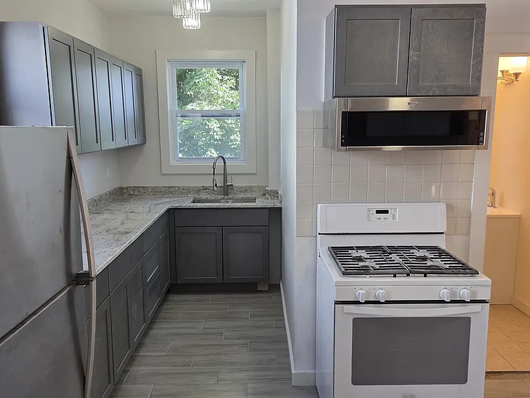 15 Sidney Ave #2 — Photo 1