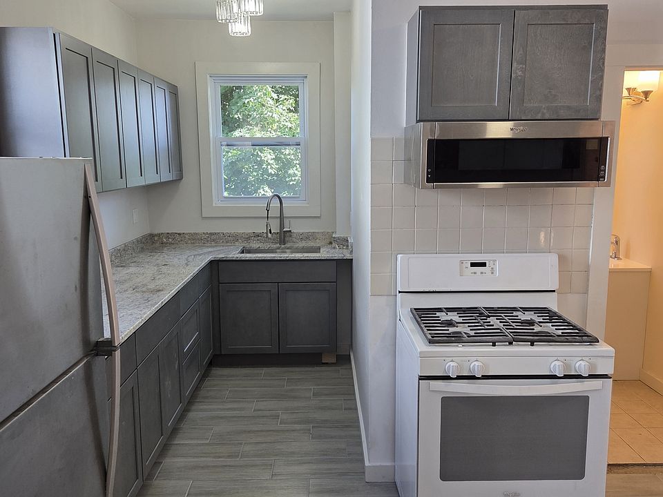 1st image of 15 Sidney Ave APT 2