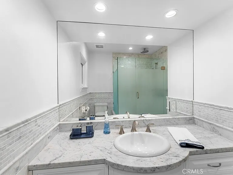 215 E Edgewater Ave — Photo 27