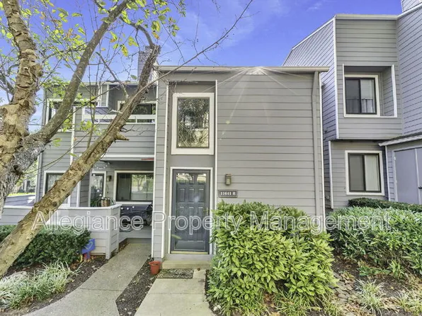 11041 Villaridge Ct #B, Reston, VA 20191