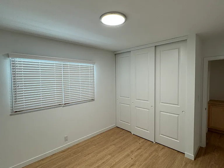 3301 E Wilton St #5 — Photo 4