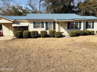 145 Edmondson Cir, Cochran, GA 31014