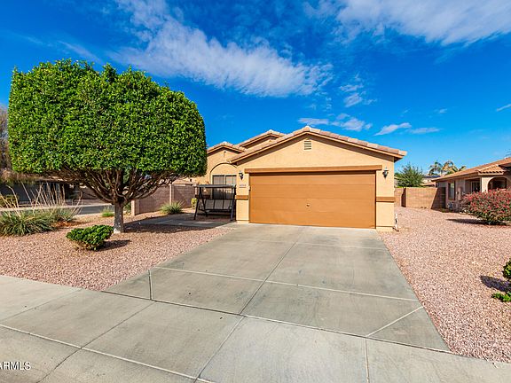 4th image of 16044 W CROCUS Drive