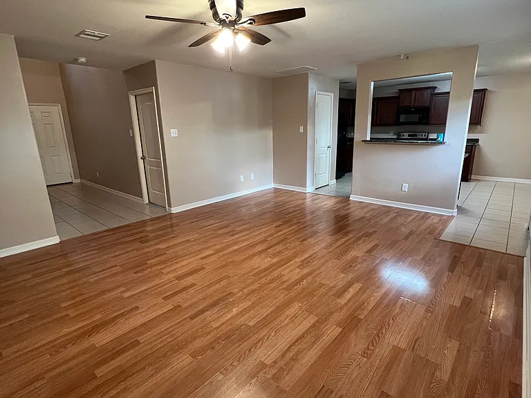 11218 Hall Ranch Ct — Photo 4