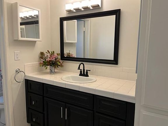 5th image of 2721 2nd St APT 108
