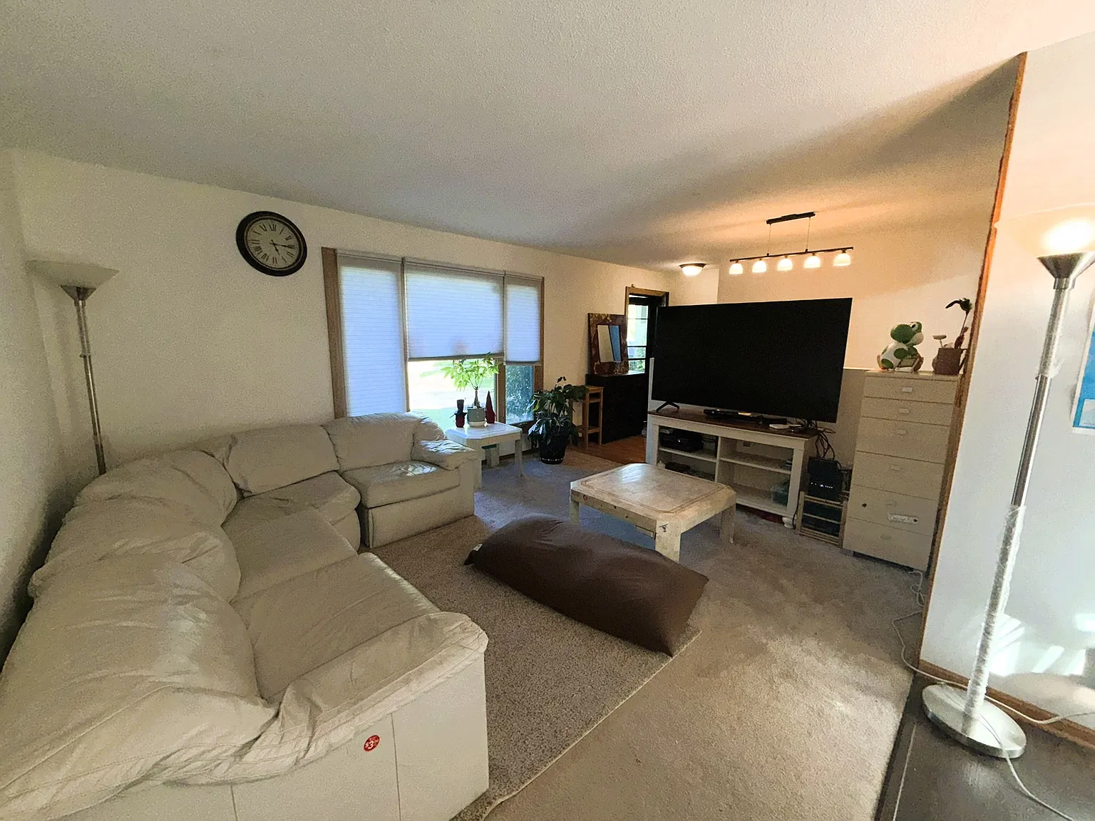 Great 4BR house in Apple Valley! — Photo 4