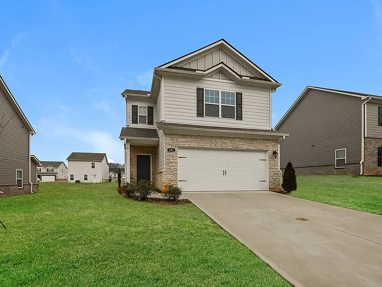 151 Innis Brook Cir — Photo 2