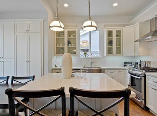 694 Mountain View Ave, Mountain View, CA 94041