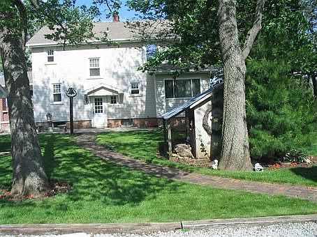 2nd image of 9793 Welsh Rd