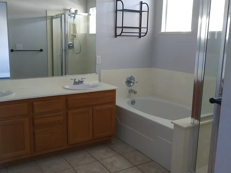 25539 Foggy Glen Dr — Photo 19