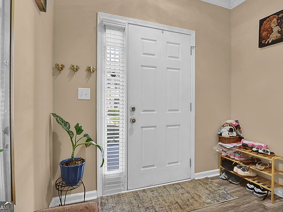 4th image of 2118 Burns View Ln