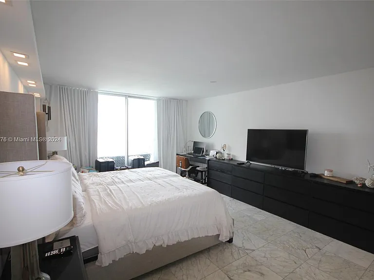 5151 Collins Ave #933 — Photo 13