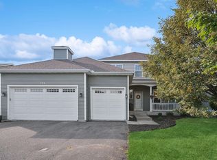 104 Grandview Ct, Buffalo, MN 55313