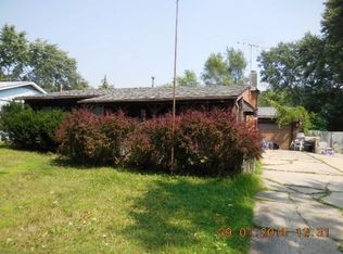 106 Grow Ln, Streamwood, IL 60107