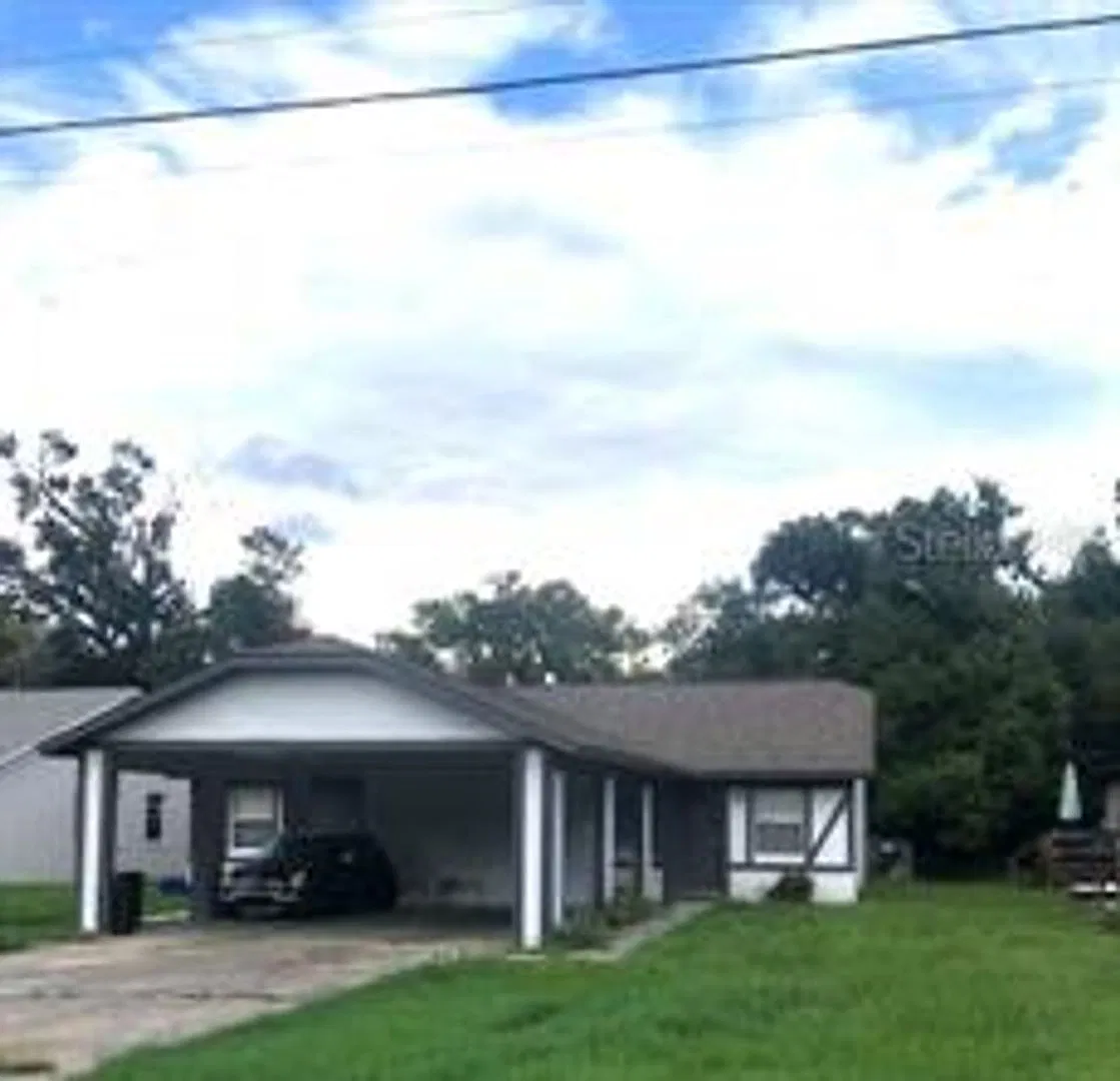 2419 Cedar Ave — Photo 1