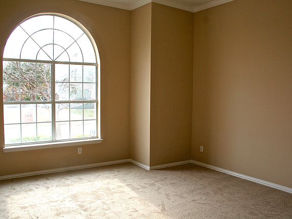 3rd image of 1508 Briar Meadow Dr