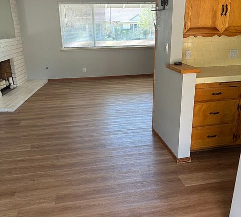 3rd image of 3816 Lealma Ave