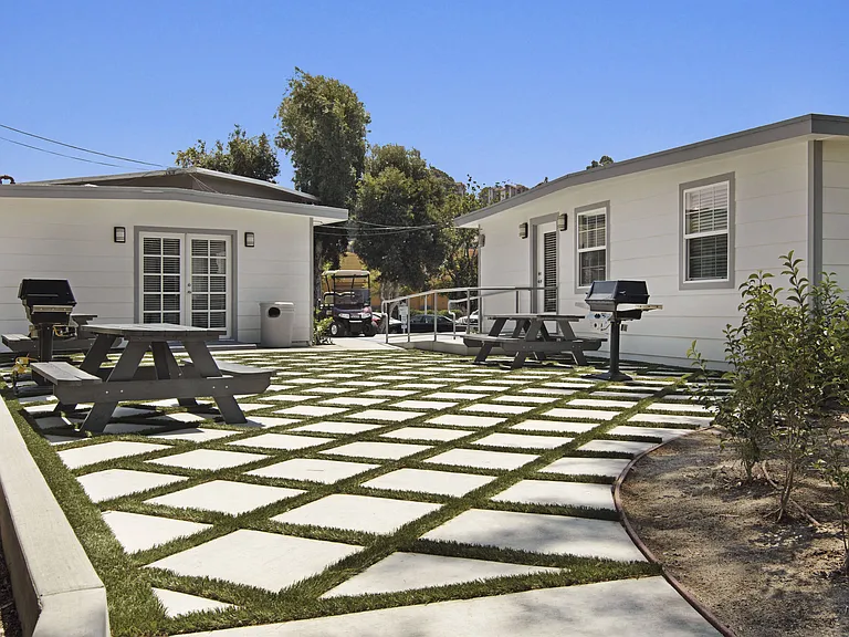 Lantana Hills Apartment Homes — Photo 12