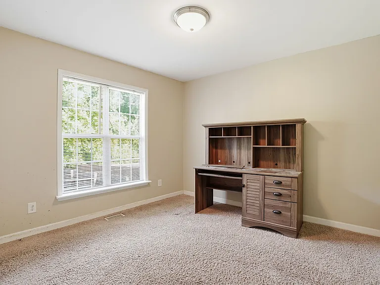 505 Heron Dr — Photo 8