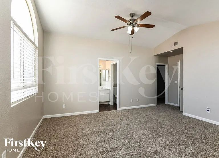 6962 Antell Cir — Photo 8