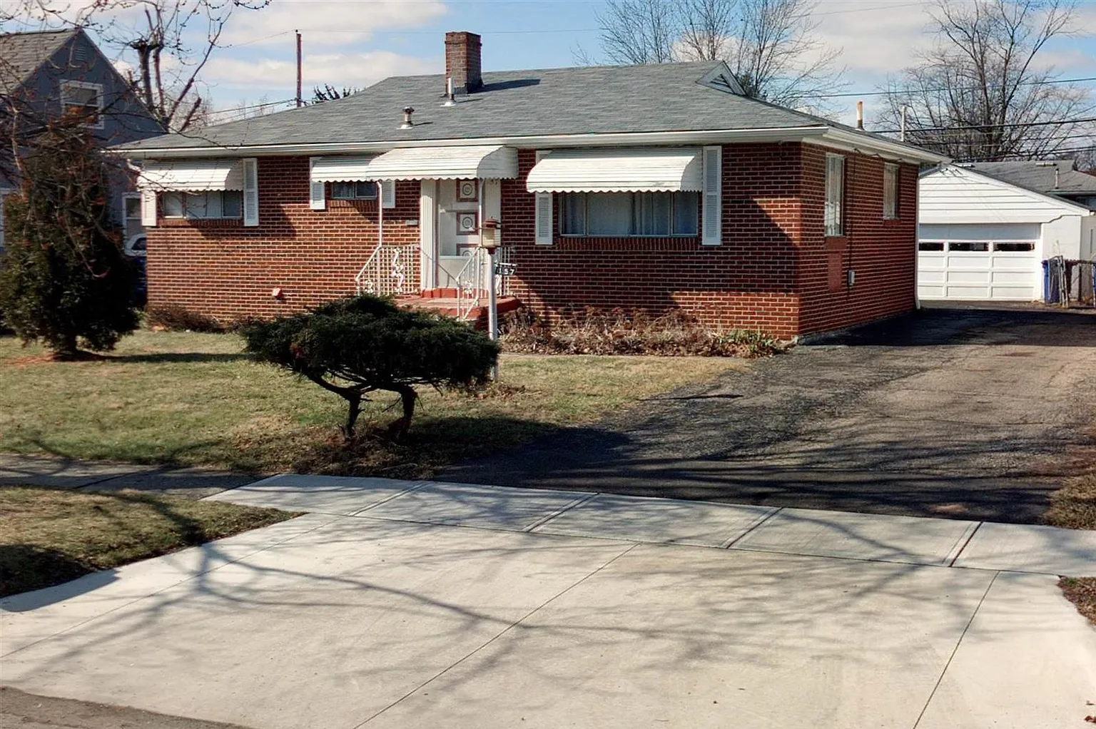 1157 Beechwood Rd photo 1