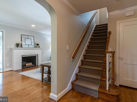 4th image of 502 Ivy Cres