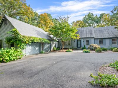 122 Crest Rd, Middlebury, CT, 06762