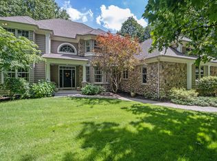 6418 Whitney Woods, Richland, MI