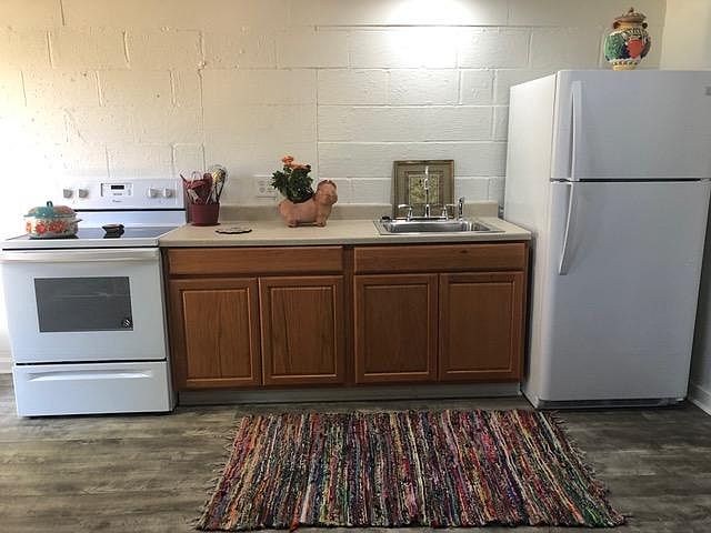 2nd image of 1 Lobdell Ave
