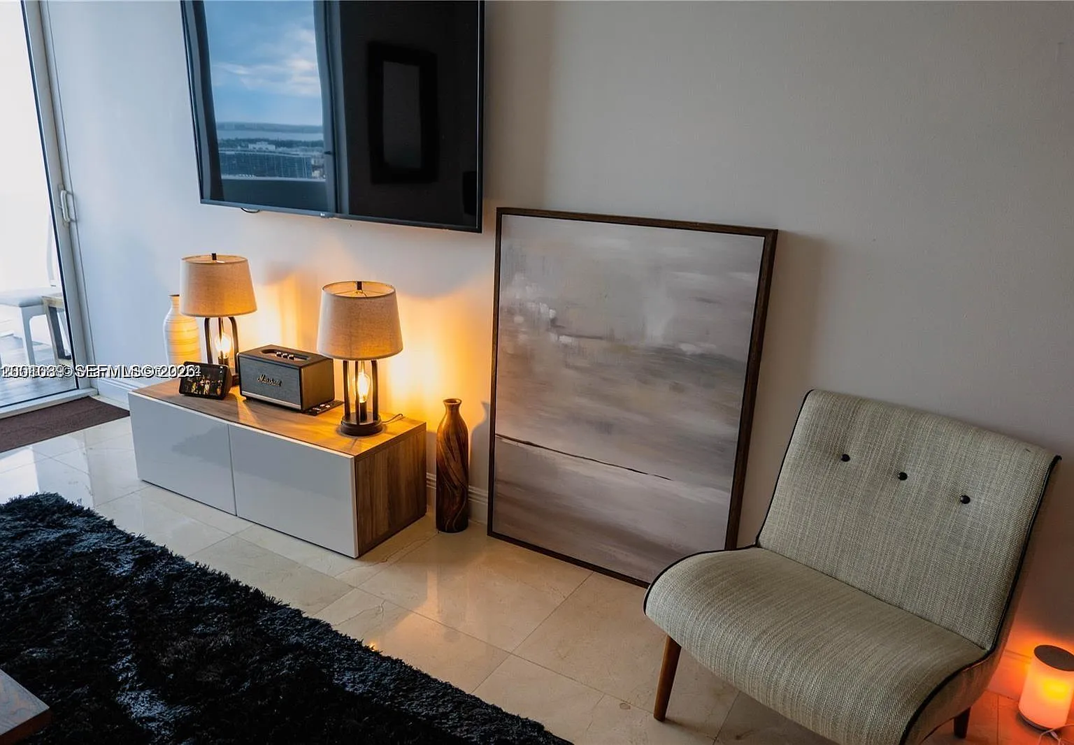 Akoya Condo — Photo 3