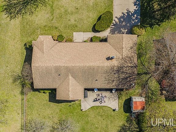 4th image of 1620 16th Ave S