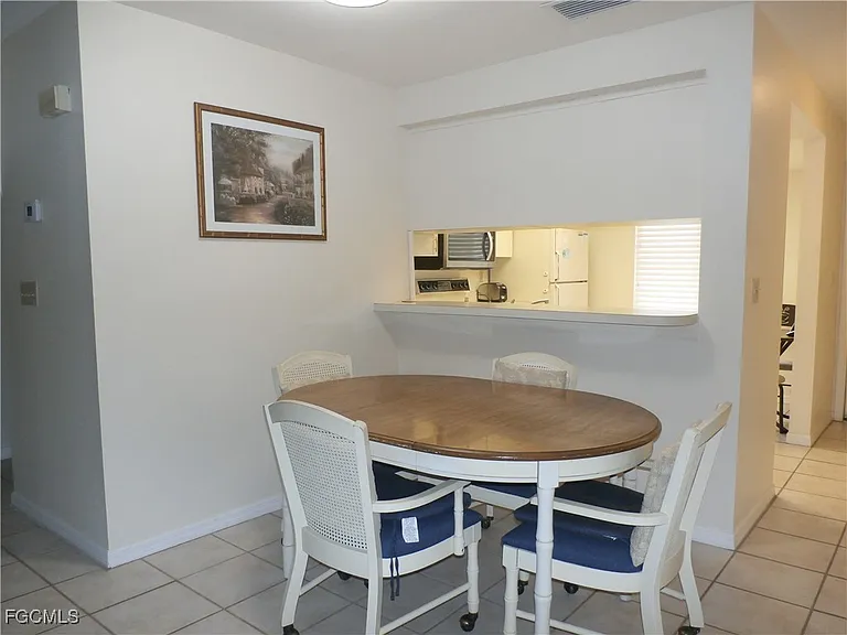 11300 Caravel Cir #210 — Photo 6