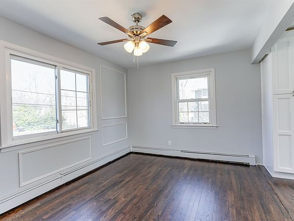 4th image of 11 Franklin Ave