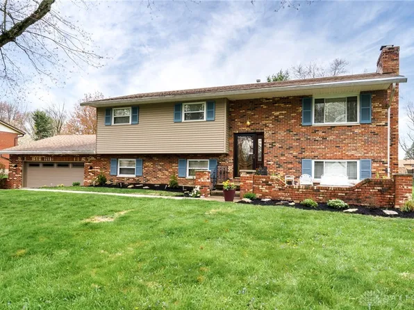 2716 Coldsprings Dr, Dayton, OH 45434