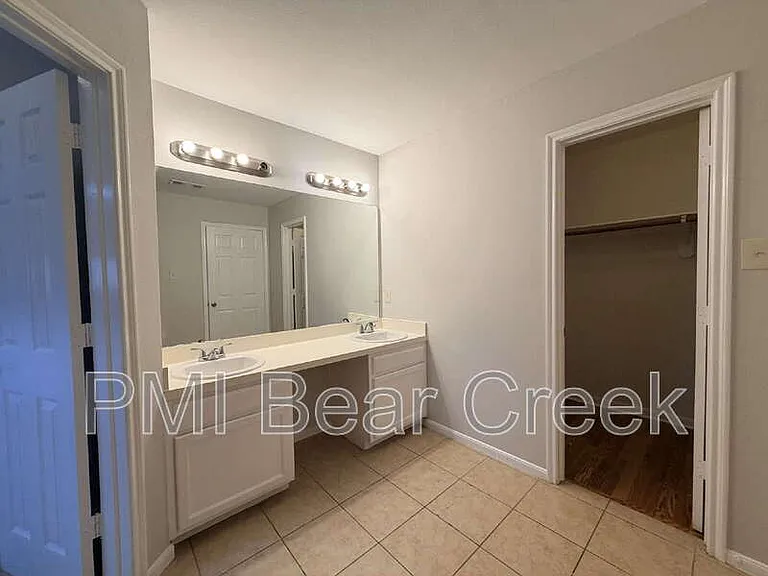 6407 Waldron Dr #B — Photo 15