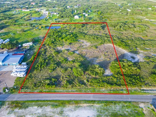 619 Banty Ln, Aransas Pass, TX 78336