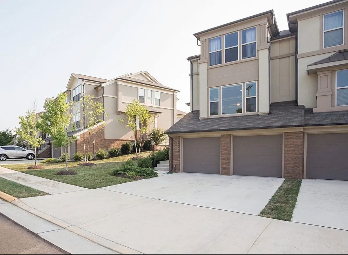 Building Photo - 23386 Evening Primrose Sq