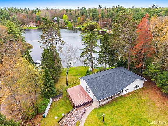 3rd image of 5122 Tall Pines Rd