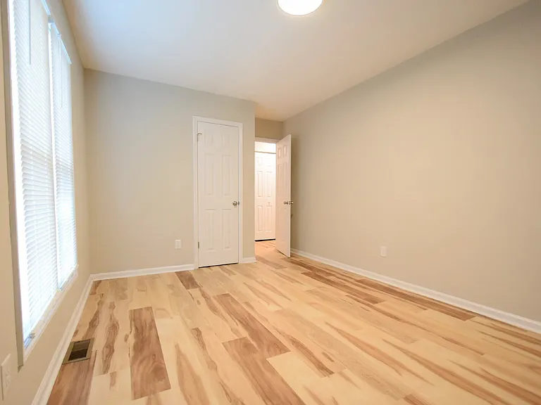 4408 Chesterbrook Dr — Photo 13