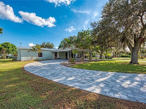 2nd image of 4418 N Shore Dr