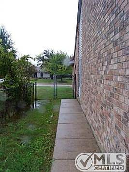 3rd image of 214 Whitney St