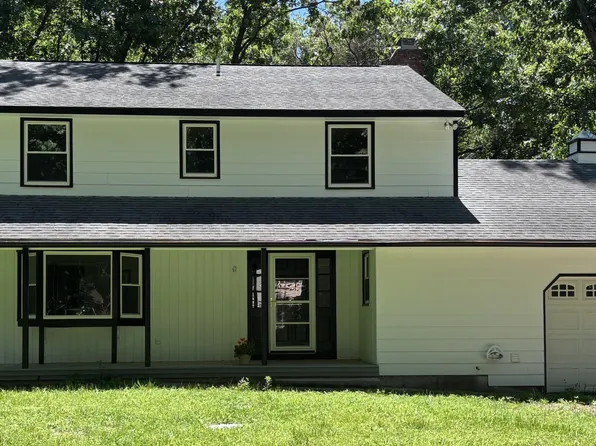 154 Riverhill Rd, Southbury, CT 06488