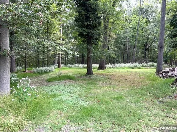 440 Cedar Lane, River Vale, NJ 07675