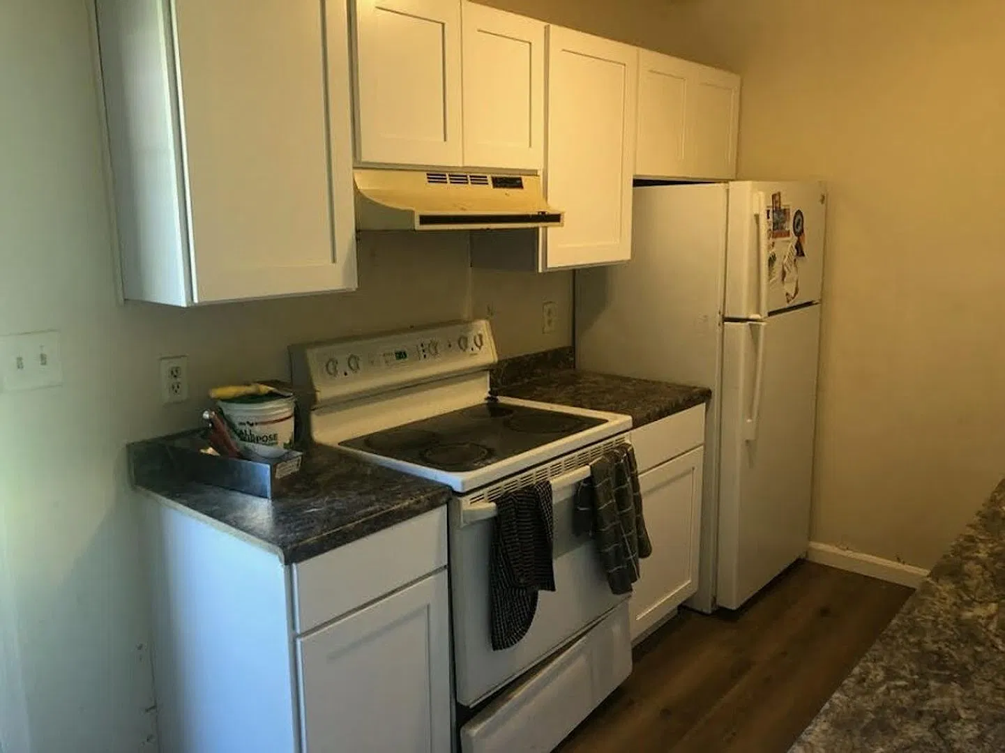 2 Bedroom Duplex convenient to UNC! — Photo 4