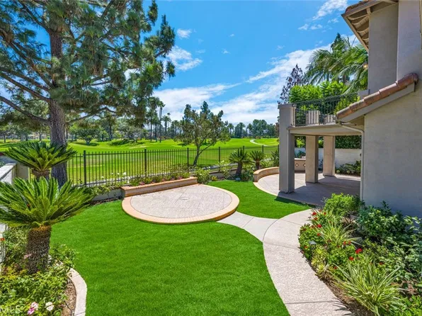 2301 Moortown Dr, Tustin, CA 92782