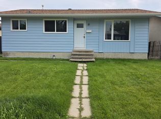1907 145a Ave NW, Edmonton, AB T5Y1S9