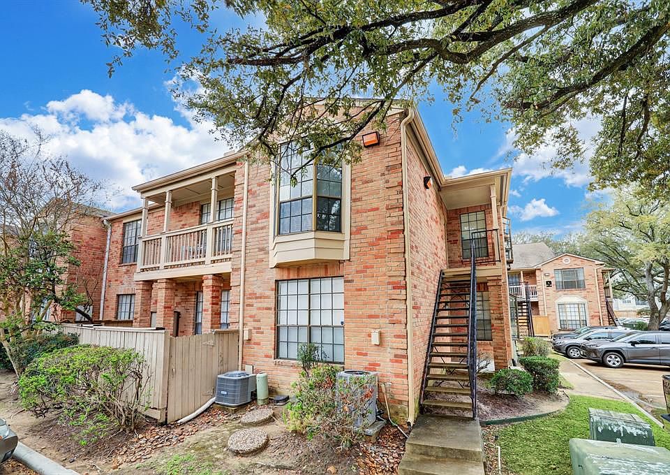 1st image of 2255 Braeswood Park Dr APT 228