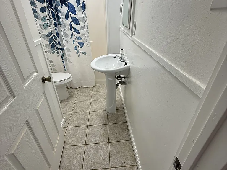 1120 W Mulberry St — Photo 12