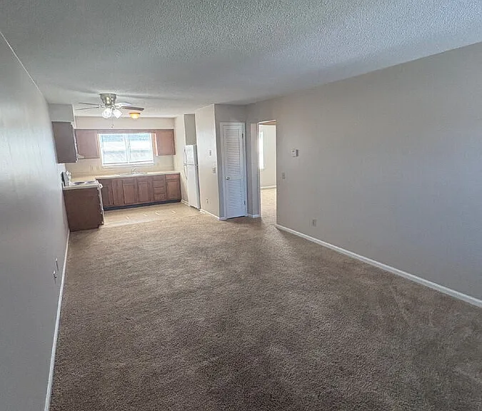 1651 S Burkwood Ct #C — Photo 3